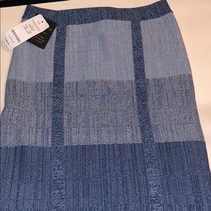 Bebe skirt